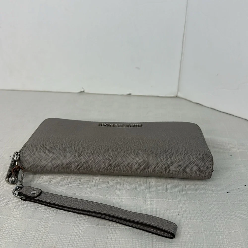 MICHAEL MICHAEL KORS Jet Set Travel Crossgrain Leather Continental Wallet